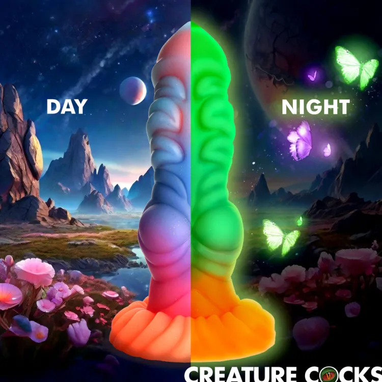 Creature Cocks Silicone Dildos>Alien Invader Glow-In-The-Dark Silicone Dildo